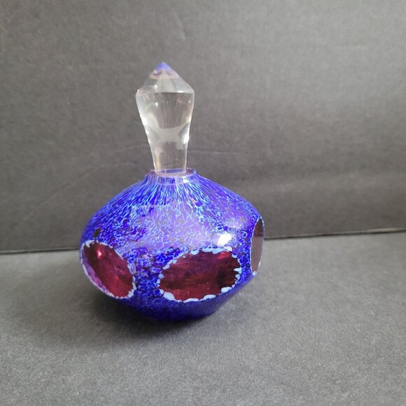 Vintage Glass Perfume Bottle With Crystal Stopper - Picture 8 of 12